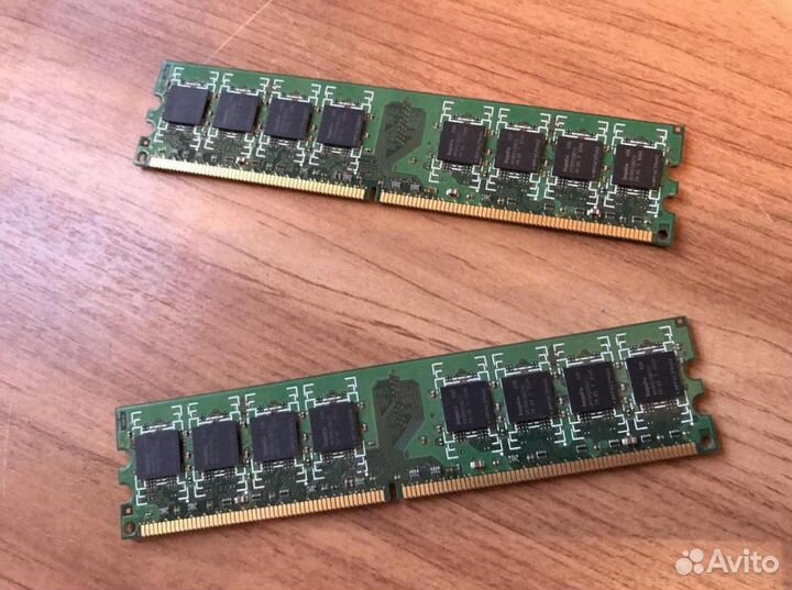 Оперативная память Hynix hymp512U64CP8-S5 1Gb DDR2