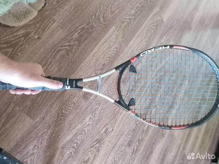 Теннисная ракетка для большого тенниса