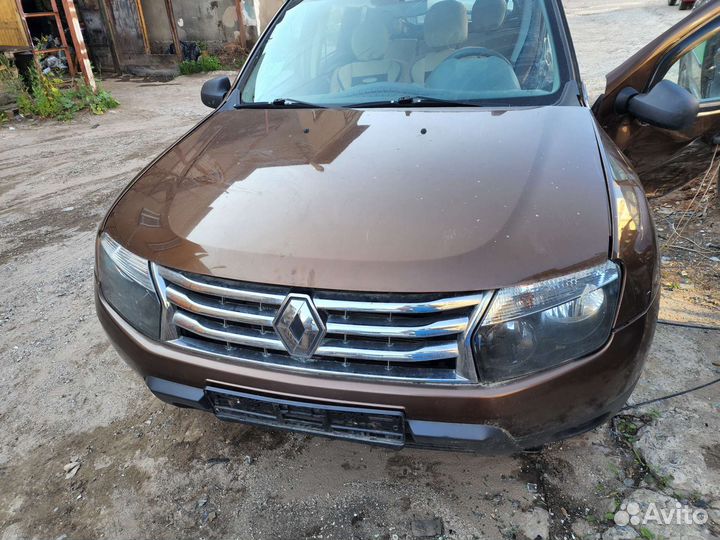 Капот на Renault Duster бу оригинал