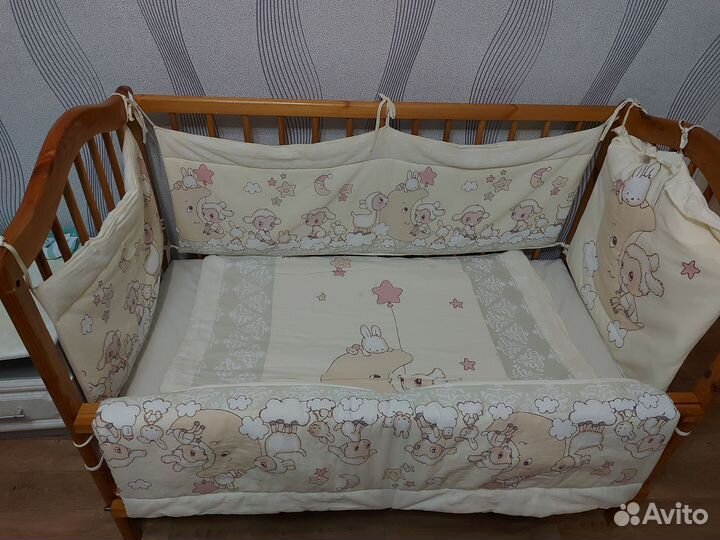 Детская кроватка