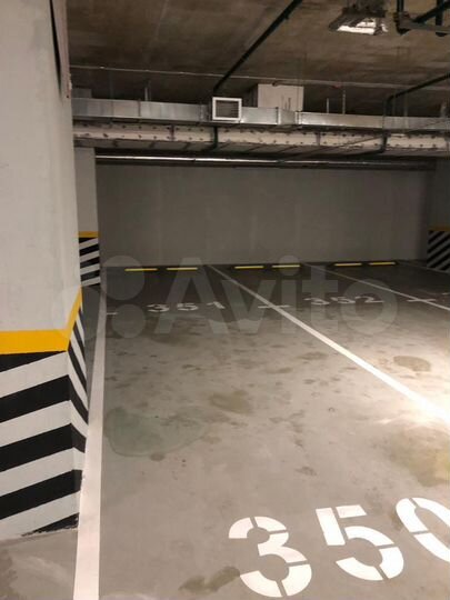 Машиноместо, 28 м²