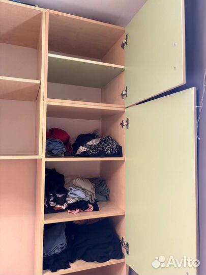 Набор мебели в детскую комнату