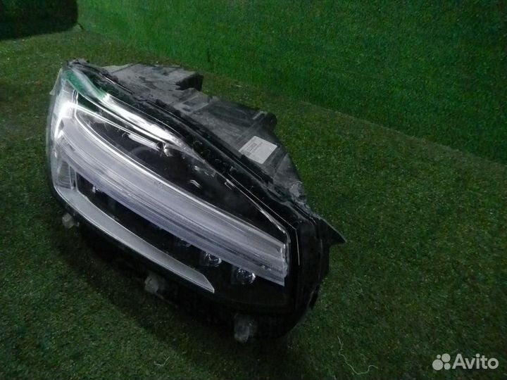 Фара правая Volvo XC90