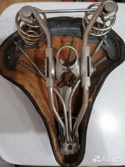Седло для велосипеда кожаное СССР