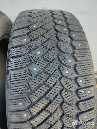 Gislaved Nord Frost 200 215/55 R17