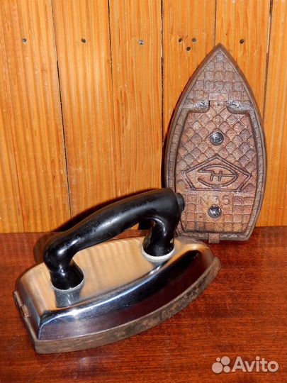 Беспроводной утюг СССР + ещё одна сменная подошва