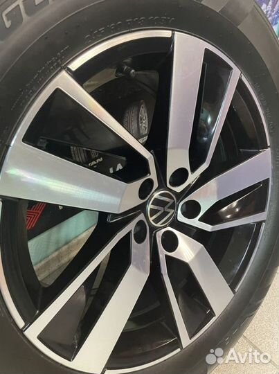 R18 Kumho Crugen HP91 245/60, PCD 5x112 DIA 57.1