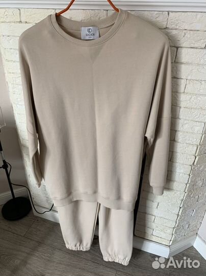 Костюм спортивный