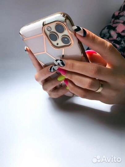 Маникюр педикюр