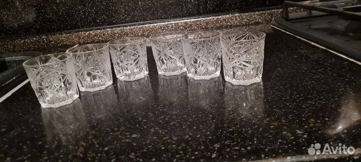 Хрустальные рюмки