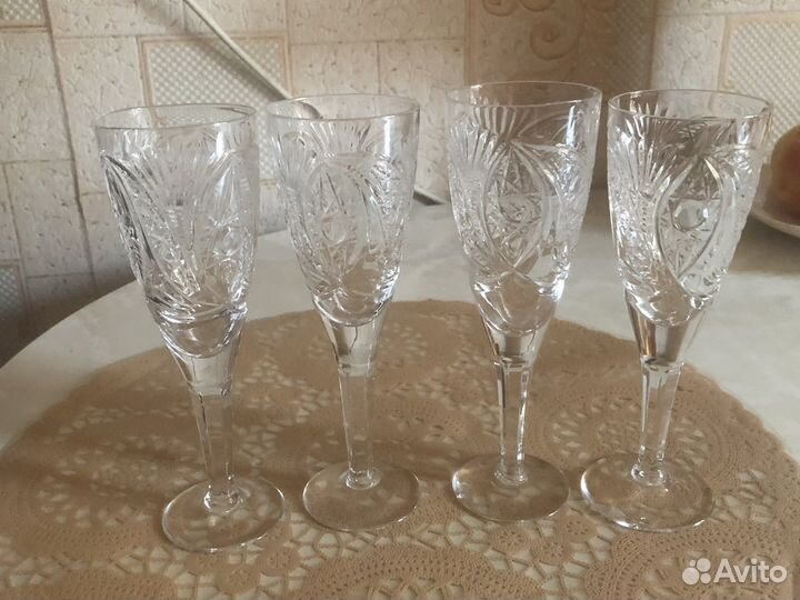 Фужеры и рюмки хрустальные