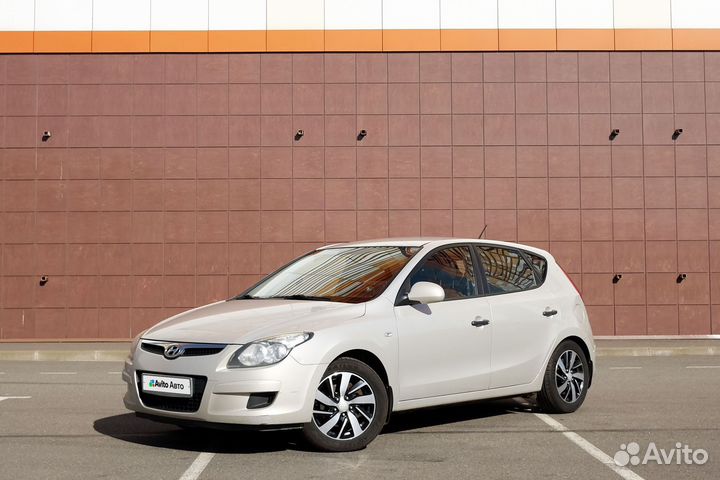 Hyundai i30 1.4 МТ, 2010, 185 000 км