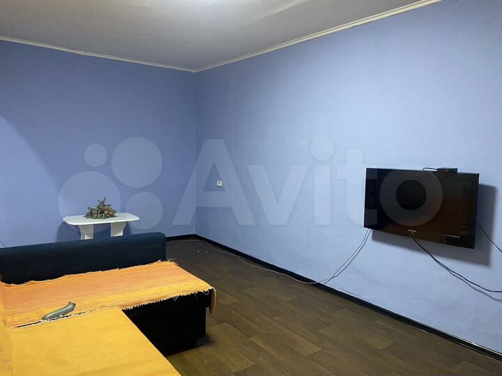 2-к. квартира, 43 м², 3/5 эт.