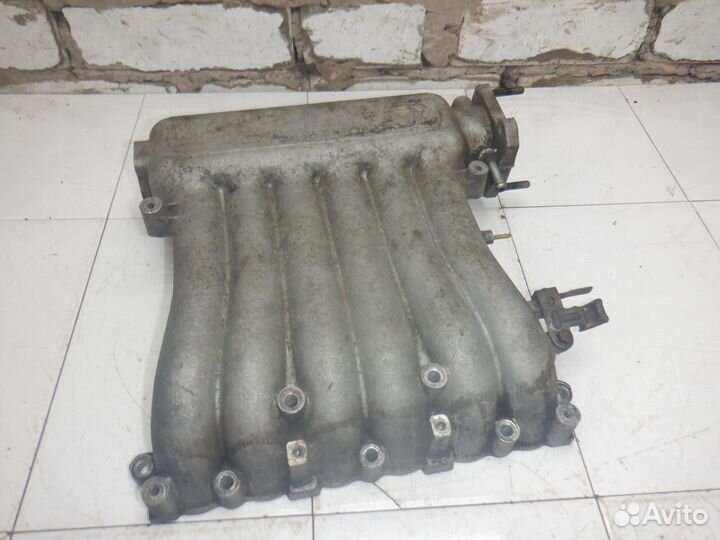 Коллектор впускной Hyundai XG