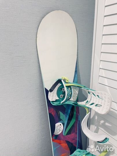 Сноуборд с креплениями 140