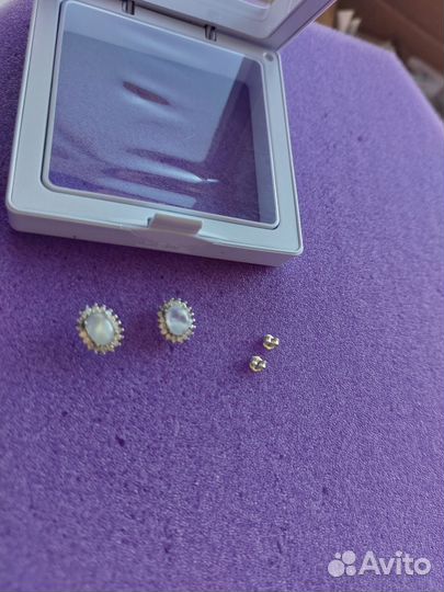 Серебряные серьги 925 пробы с лунным камнем