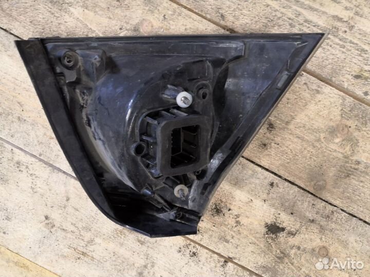 Фонарь правый Volkswagen Golf R32