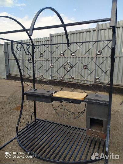 Мангальная зона. Мангал