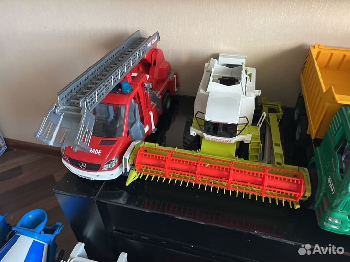 Детские автомобили Bruder