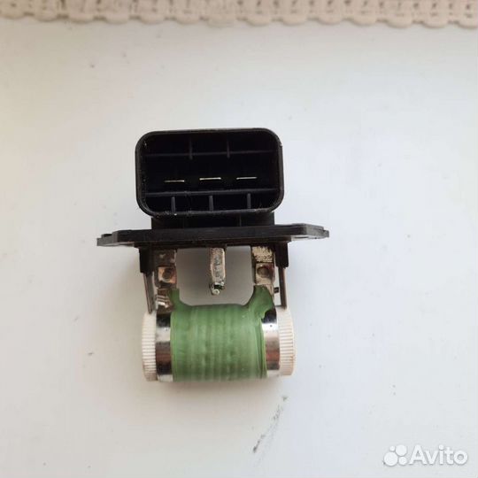 Резистор вентилятора охлаждения Hyundai Tucson TLe