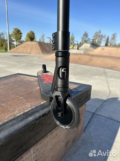 Трюковой самокат тт duker 404