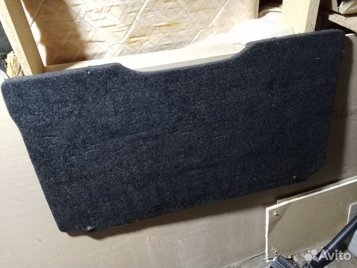 Щит в богажник на приору