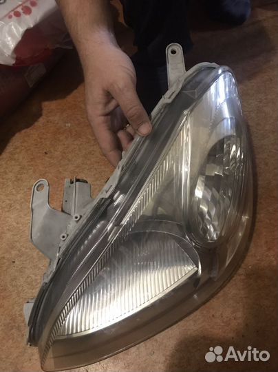 Фара toyota platz рейстайлинг