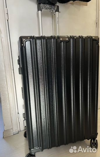 Чемодан размер L