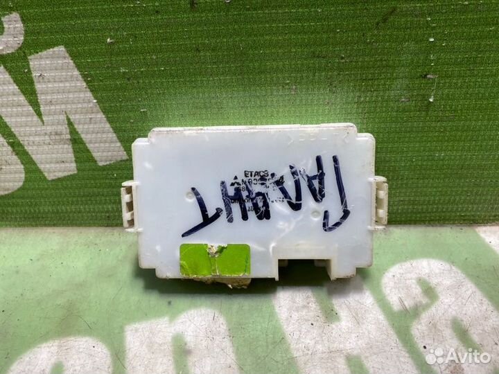 Блок комфорта Mitsubishi Galant EA1A 4G93