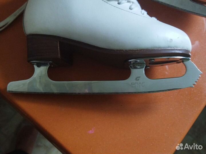 Коньки фигурные детские профессиональные 35р