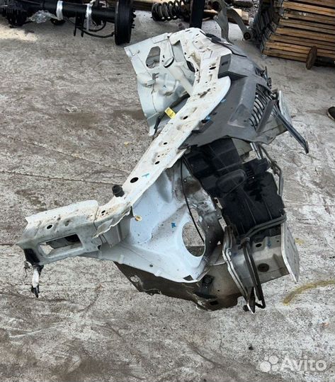 Передняя панель крепления облицовки (телевизор), Volkswagen Amarok (2010-2016) 2013