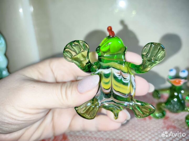 Лягушка стекло
