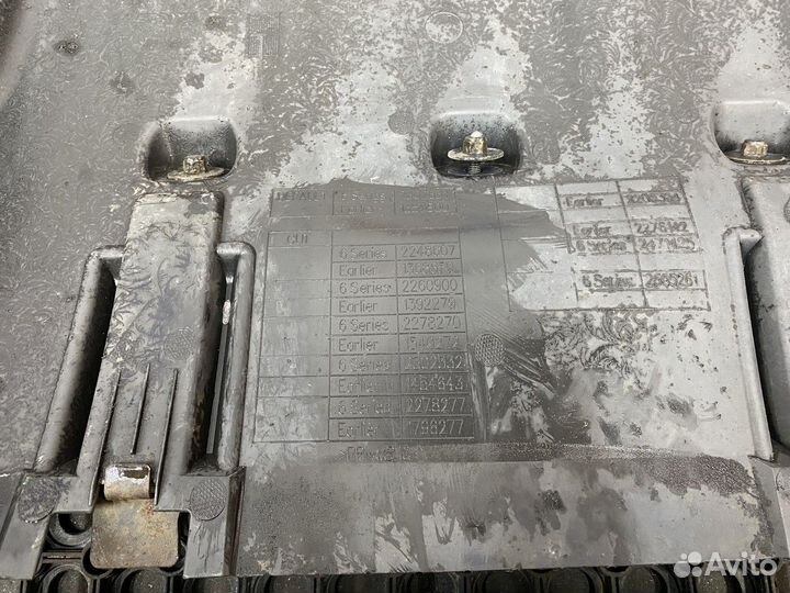 2302631 Крыло заднее правое передняя часть