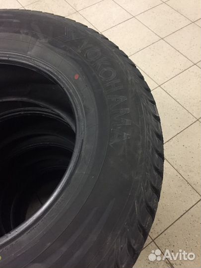 Yokohama Ice Guard Stud IG55 285/65 R17