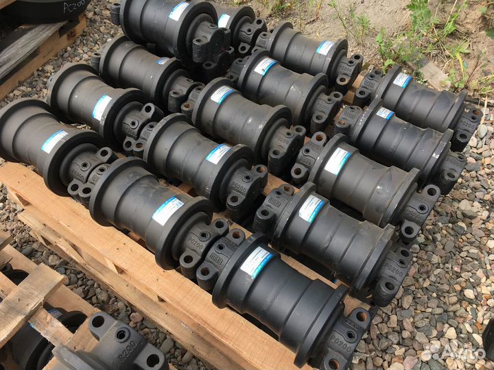 Каток опорный Komatsu PC220-7 Hyundai R210-3 HSB