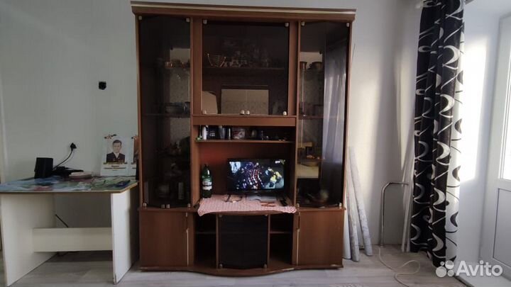 Стенка в гостиную