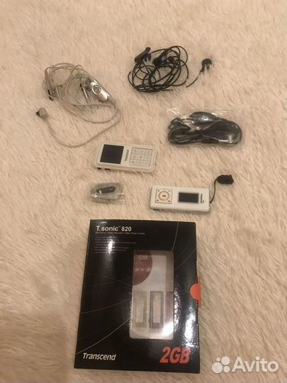 2 плеера Transcend + 3 наушников