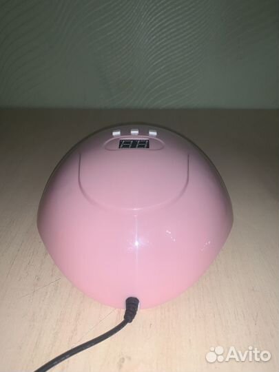 Лампа для ногтей