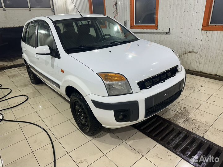 Ford Fusion по запчастям в разборе