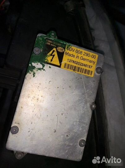 Фара правая Nissan Primera P12