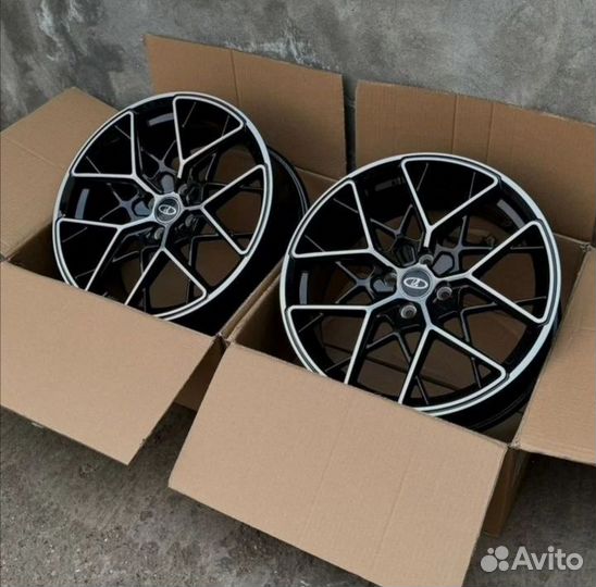 Новые диски R17 4/98 LADA Гранта Приора HRE FF10