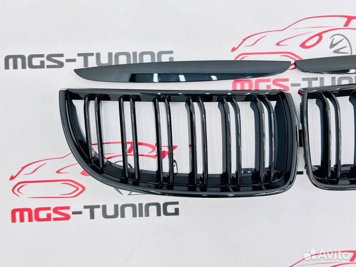 Решетка в BMW 3 е90 05-08 с триколором
