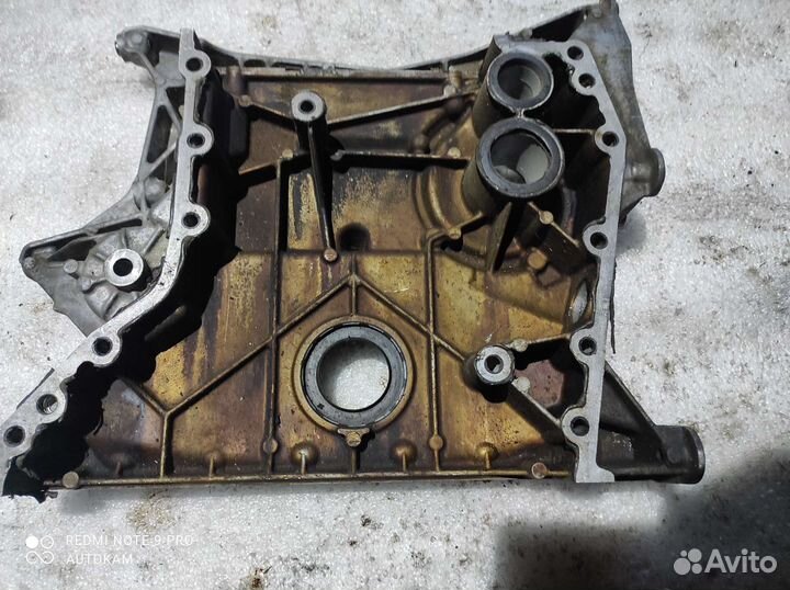 Крышка двигателя Mercedes-Benz w203