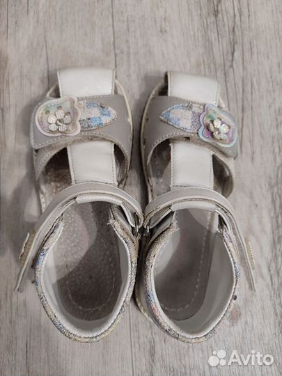Сандалии для девочки