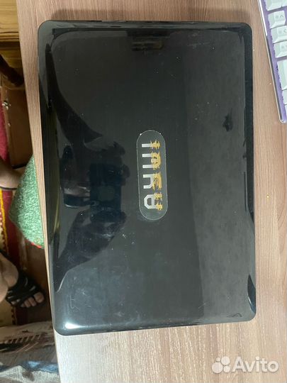 Ноутбук на запчасти(Нерабочий)