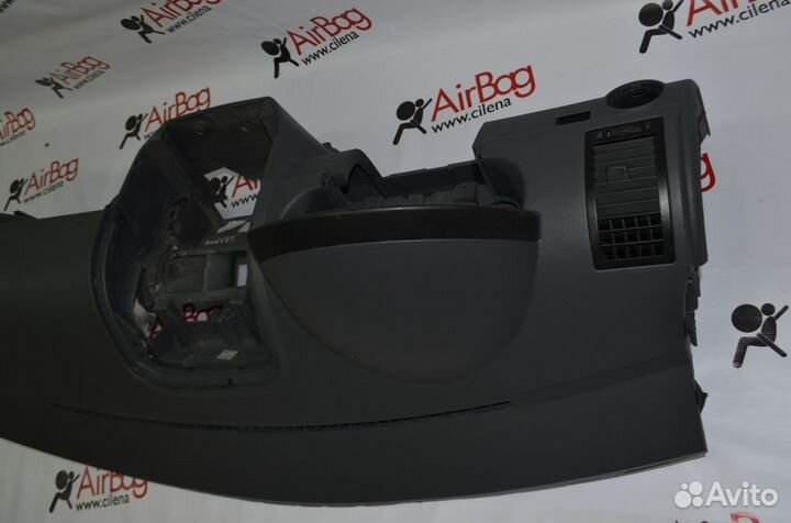 Торпедо панель приборов Volkswagen Polo