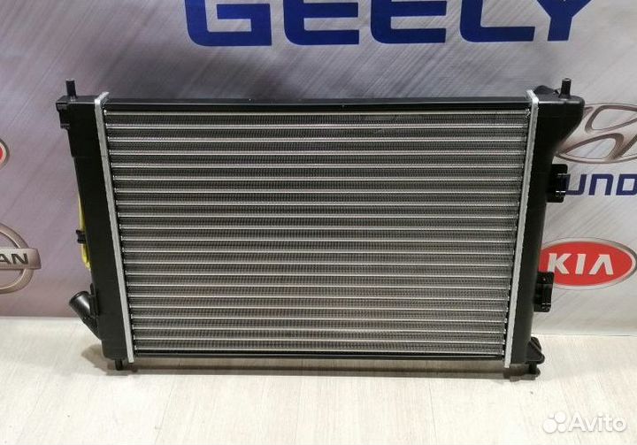 Радиатор охлаждения двигателя основной Kia soul 2