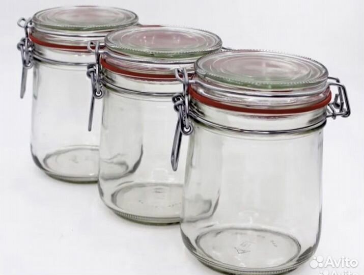 Банка с бугельным замком