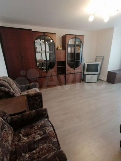 2-к. квартира, 43 м², 6/9 эт.