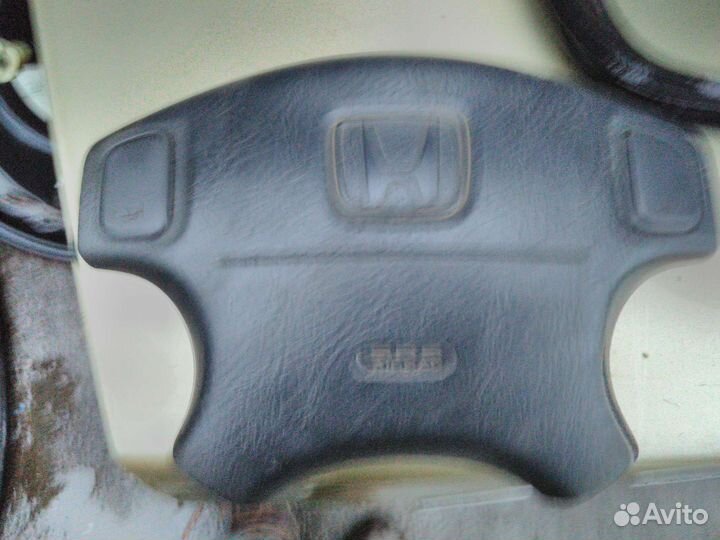 Подушка безопасности в руль Honda CR-V 1